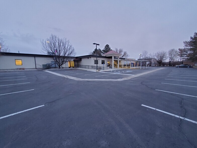 More Photos Of 5444 S Green St, Murray Medical For Lease