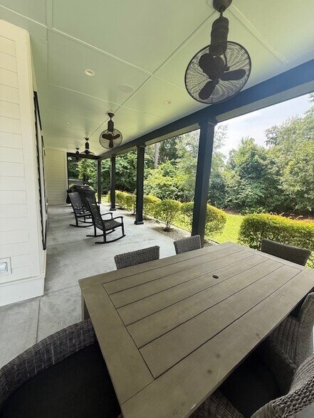 More Photos Of 109 Bryan Woods Rd, Savannah Office Residential For Lease