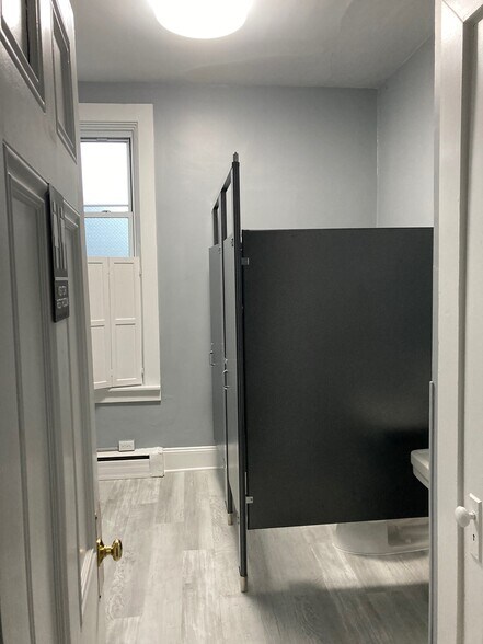 More Photos Of 510 Washington Ave, Carnegie Loft Creative Space For Lease