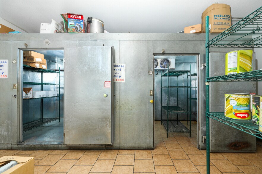 More Photos Of 1137 Walnut St, Red Bluff Restaurant For Sale