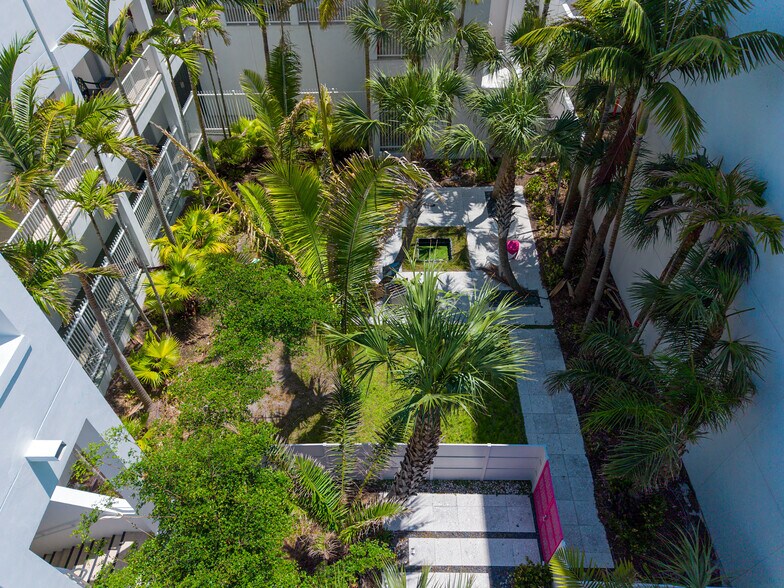 More Photos Of 1386 5th St, Sarasota Land For Sale