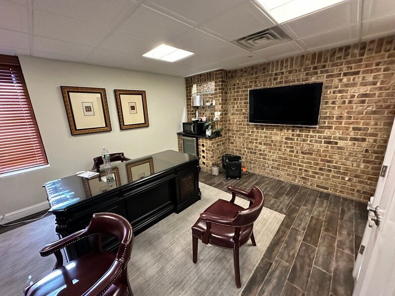 More Photos Of 4865 Arthur Kill Rd, Staten Island Warehouse For Sale