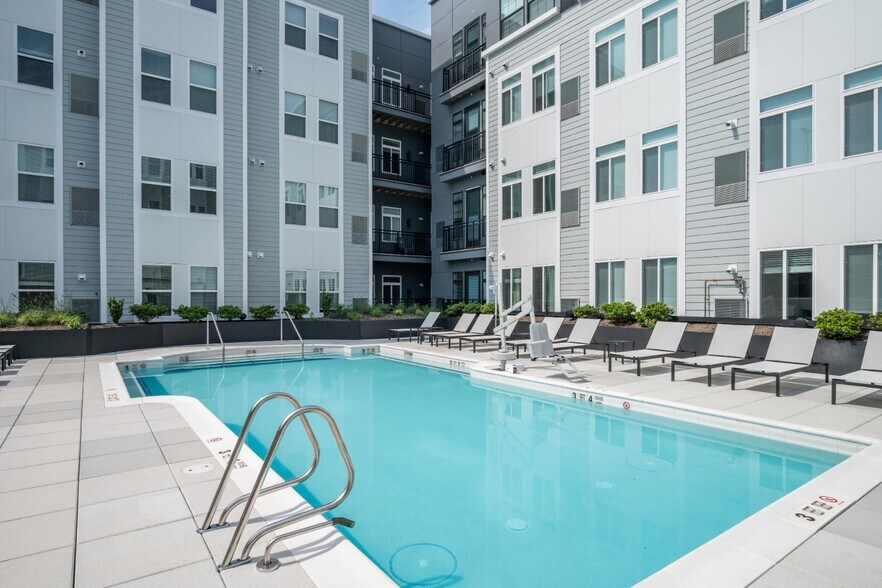 More Photos Of Union Ave @ Hawkins Ave, Ronkonkoma Unknown For Lease