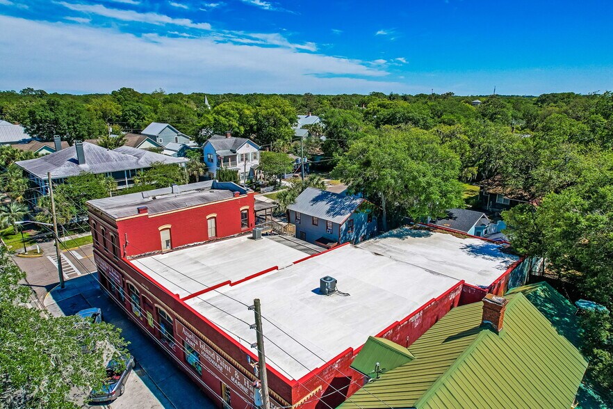 More Photos Of 516 Ash St, Fernandina Beach Freestanding For Lease