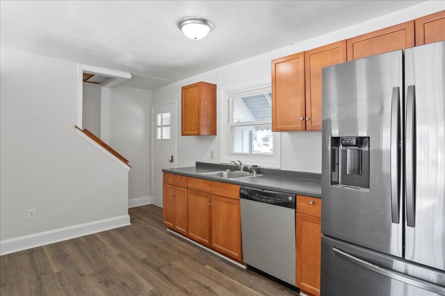 More Photos Of 2109 Valley Ave, Winchester Medical For Sale