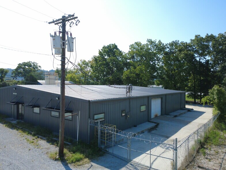 More Photos Of 1500 E 42nd St, Chattanooga Industrial For Lease