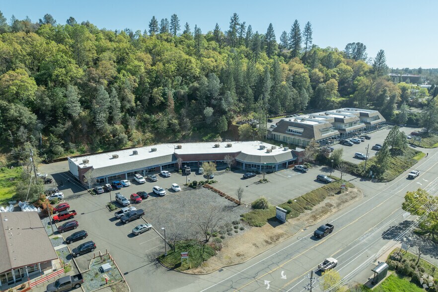 More Photos Of 384 Placerville Dr, Placerville Unknown For Lease