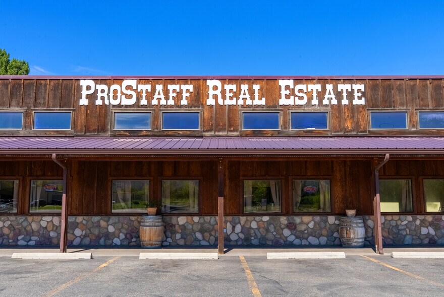 More Photos Of 911 19th Ave, Oroville Freestanding For Sale