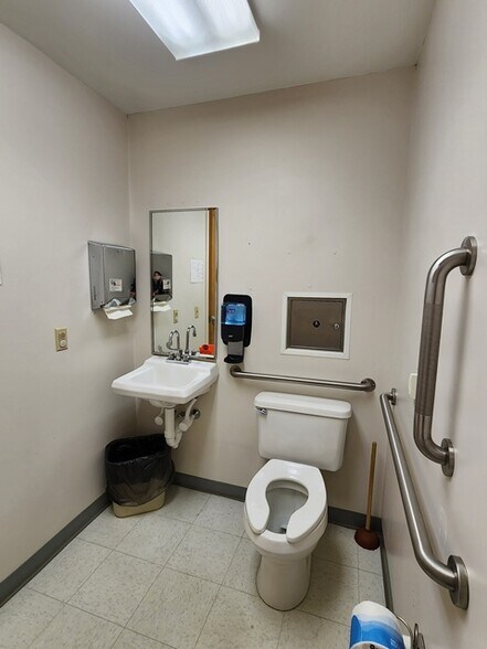 More Photos Of 275 E 4th St, Emporium Medical For Sale