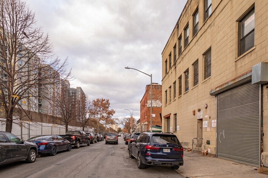 More Photos Of 3-7 Canal Plaza Ave, Bronx Warehouse For Sale