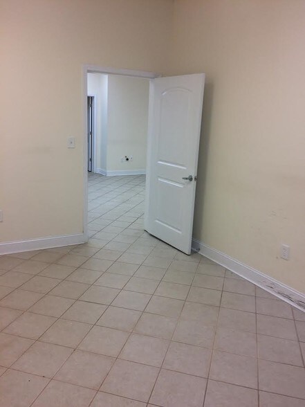 More Photos Of 982 Cleveland Ave, Atlanta Office For Sale