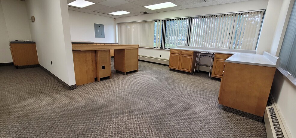 More Photos Of 350 Laird St, Wilkes Barre Office For Lease