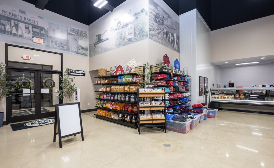 More Photos Of 1000 Colettas Way, Delphos Industrial For Sale