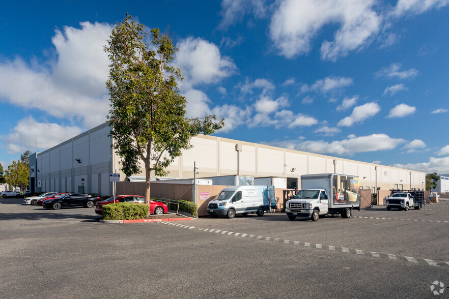 More Photos Of 1939 Monterey Rd, San Jose Showroom For Sale