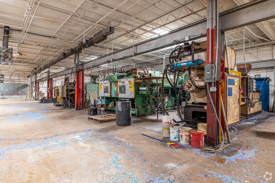 More Photos Of 630 George St, Marshfield Warehouse For Sale