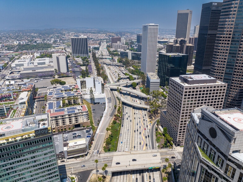 More Photos Of 915 Wilshire Blvd, Los Angeles Office For Lease