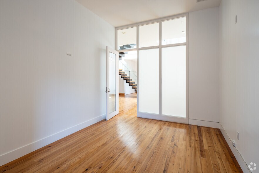 Photo of Pent Floor Ste Duplex