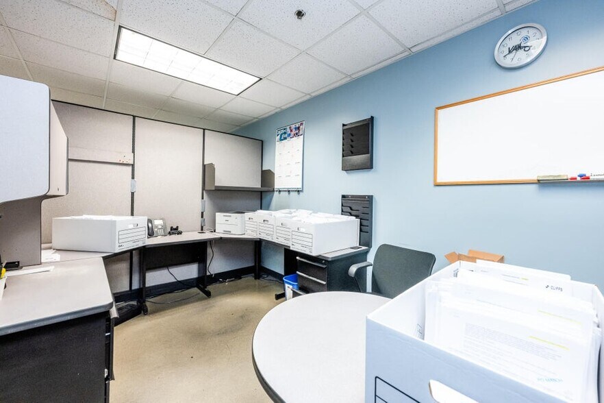 More Photos Of 521 Langley Ave, Saint Joseph Industrial For Sale