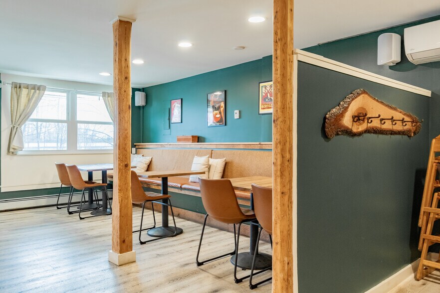 More Photos Of 424 Walnut Hill Rd, North Yarmouth Restaurant For Sale