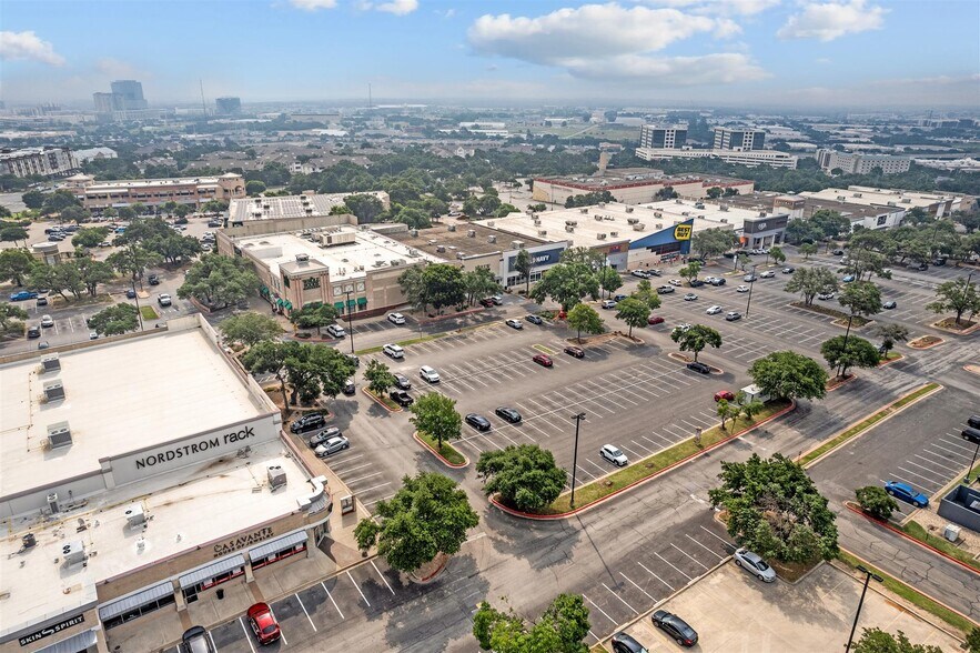 More Photos Of 8905 Tronewood Dr, Austin Apartments For Sale