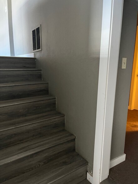 More Photos Of 731 Bryant St, San Francisco Light Distribution For Lease