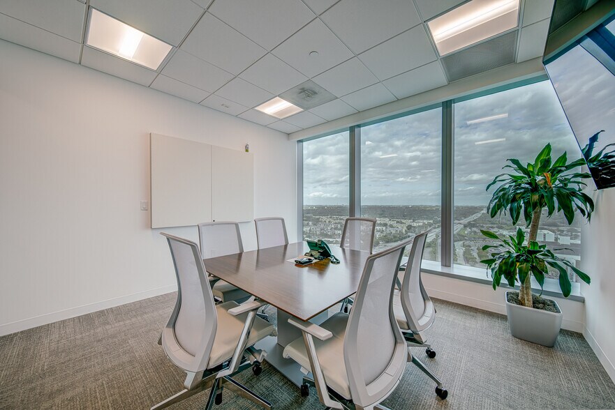 More Photos Of 8950 SW 74th Ct, Miami Office For Lease