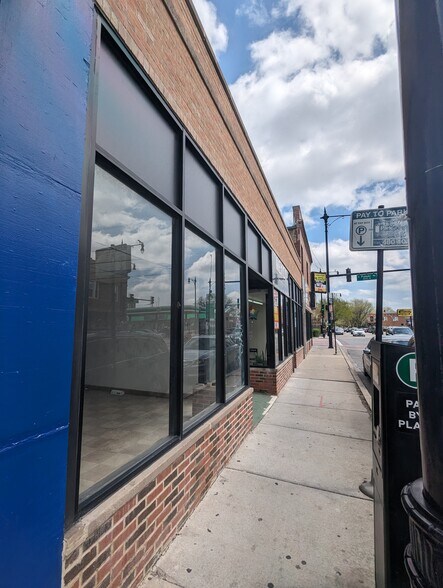 More Photos Of 4000-4012 W Montrose Ave, Chicago Storefront Retail Residential For Lease