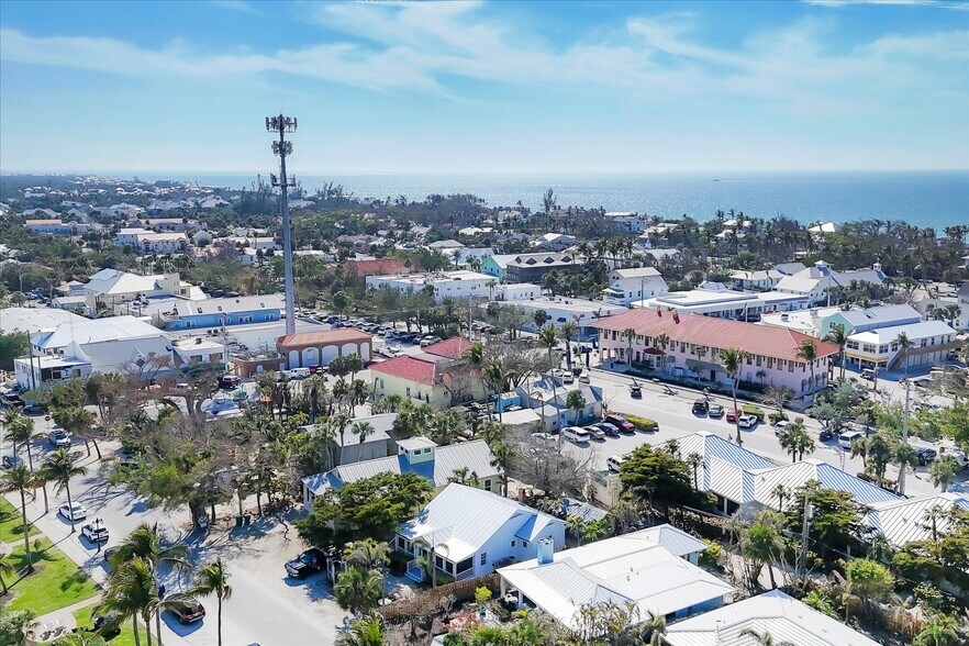 More Photos Of 444 4th St E, Boca Grande Freestanding For Sale