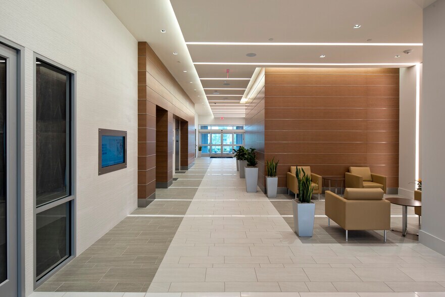 More Photos Of 24560 Southpoint Dr, Aldie Medical For Lease