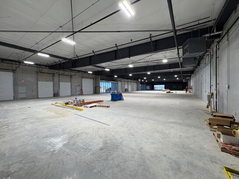 More Photos Of 1515 E Robinson Ave, Springdale Unknown For Lease