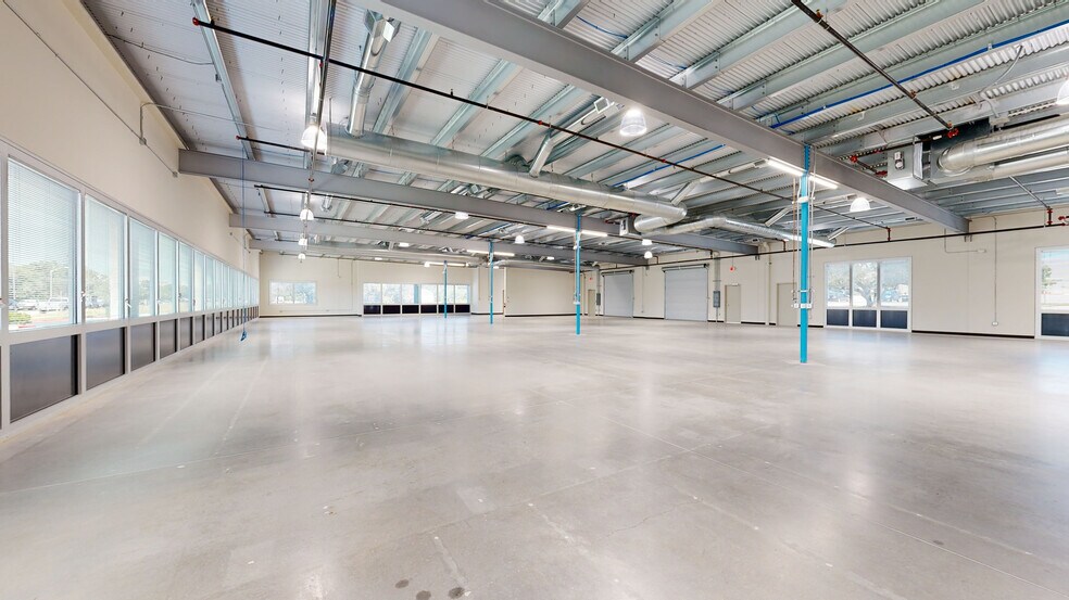 More Photos Of 1320 Arrow Point Dr, Cedar Park Unknown For Lease