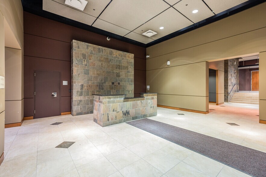 More Photos Of 5555 Northwest Pky, San Antonio Office For Lease