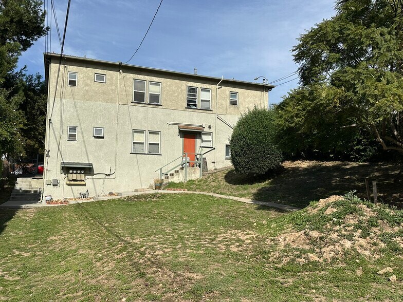 More Photos Of 2663 E St, San Diego Apartments For Sale