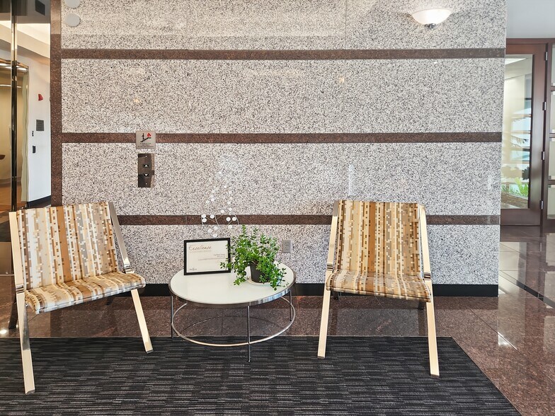 More Photos Of 2 Cityplace Dr, Creve Coeur Coworking Space