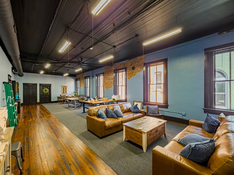 More Photos Of 105-111 W Central, Valdosta Storefront Retail Office For Sale