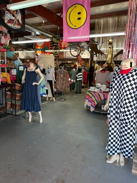 More Photos Of 2809 N Broadway St, Poteau General Retail For Sale