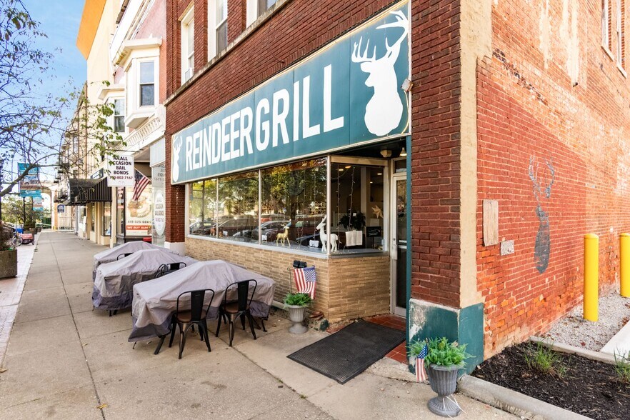 Primary Photo Of 10 S Park St, Mansfield Storefront Retail Residential For Sale