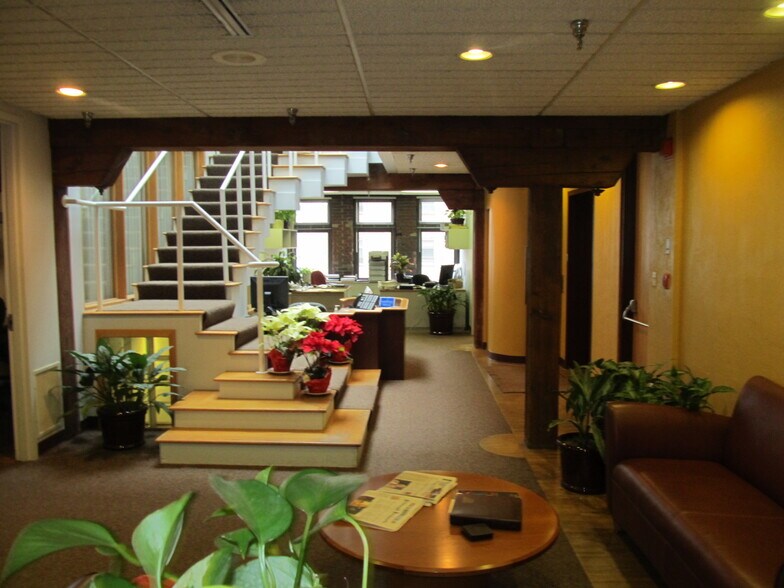 More Photos Of 428 Boulevard of the Allies, Pittsburgh Office For Lease