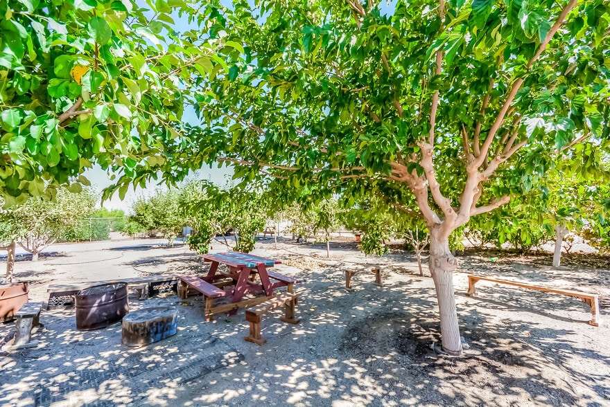 More Photos Of 13830 Paramount Rd, Phelan Land For Sale