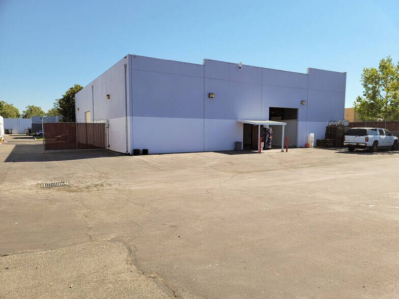 More Photos Of 289 Rickenbacker Cir, Livermore Warehouse For Lease