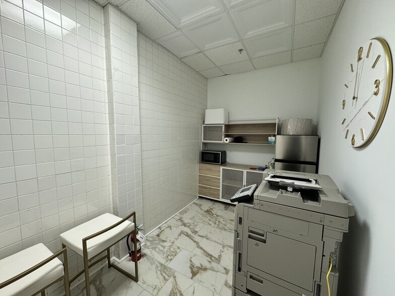 More Photos Of 224 E Garden St, Pensacola Apartments For Sale