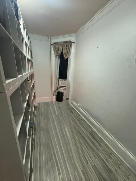 More Photos Of 902 West St, Union City Multifamily For Sale