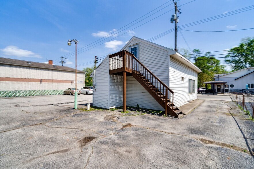 More Photos Of 108-111 W Main St, Medway Restaurant For Sale