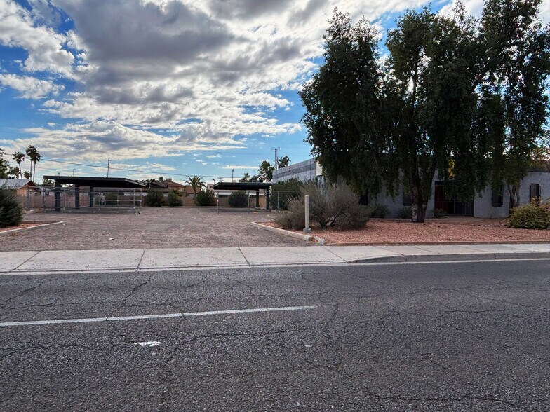 More Photos Of 4141 W Bethany Home Rd, Phoenix Medical For Sale