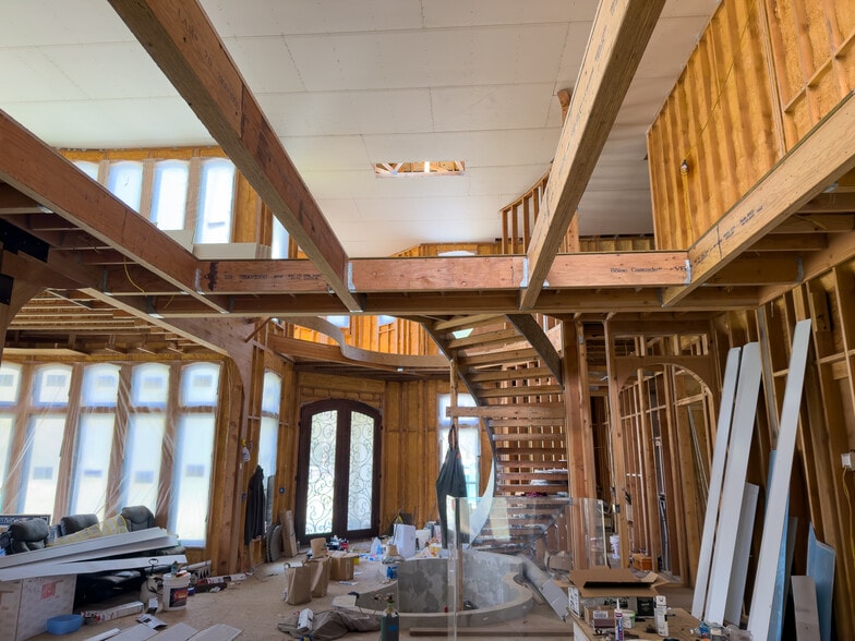 More Photos Of 46914 US-101, Bandon General Retail For Sale