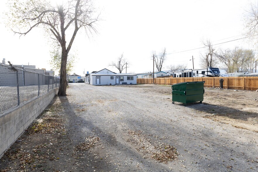 More Photos Of 1940 Prater Way, Sparks Storefront Retail Residential For Lease