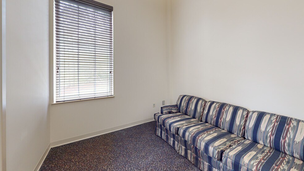 More Photos Of 500 Plantation Park Dr, Loganville Office For Lease