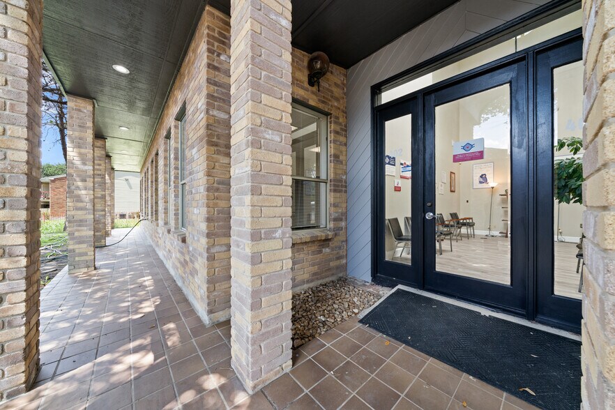 More Photos Of 8627-4B Cinnamon Creek Dr, San Antonio Medical For Lease