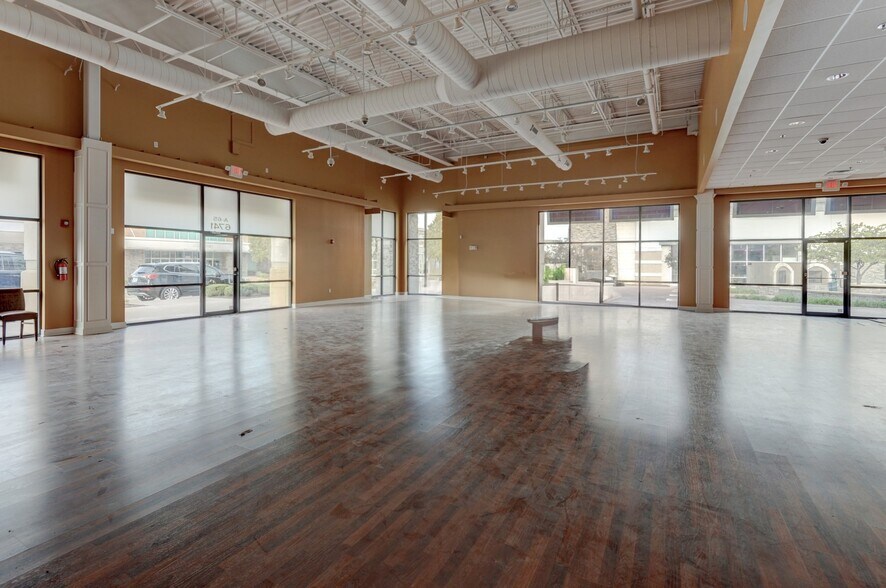 More Photos Of 135th St And Metcalf Ave, Overland Park Unknown For Lease