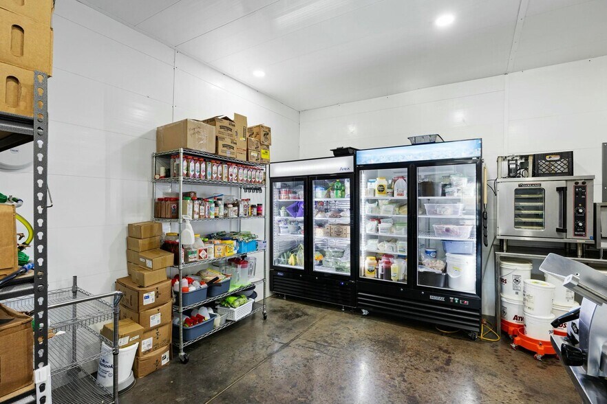 More Photos Of 9559 Co 5440 Rd rd, Ozone Restaurant For Sale